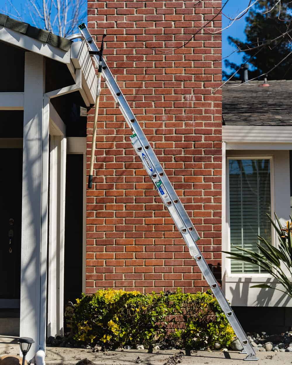 Window Screen Cleaning image