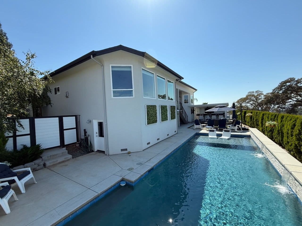 Gallery photos for Sparkling Window Cleaning in Auburn CA: Image #1