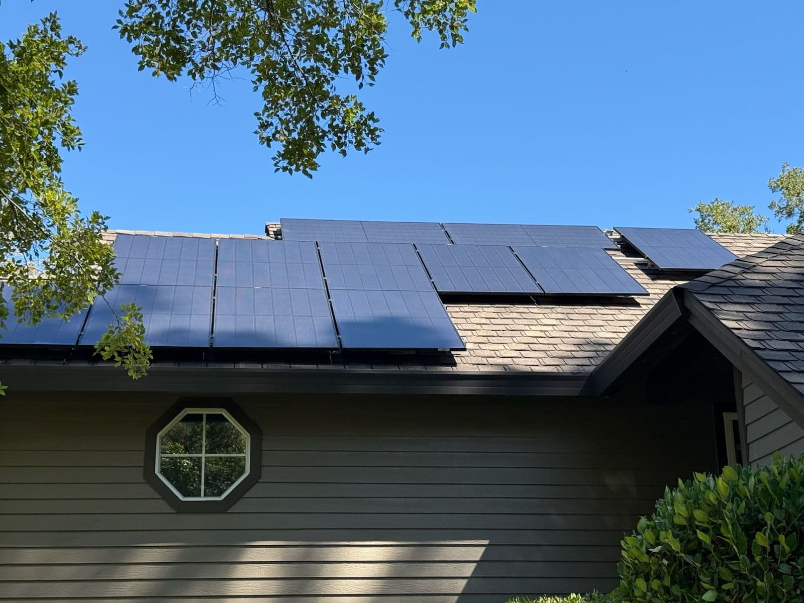 Gallery photos for Elevate Energy Efficiency with Our Solar Shine Service: Image #1